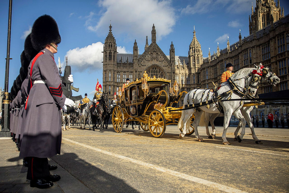 The State Opening of Parliament will take place tommorow despite calls for Starmer to resign