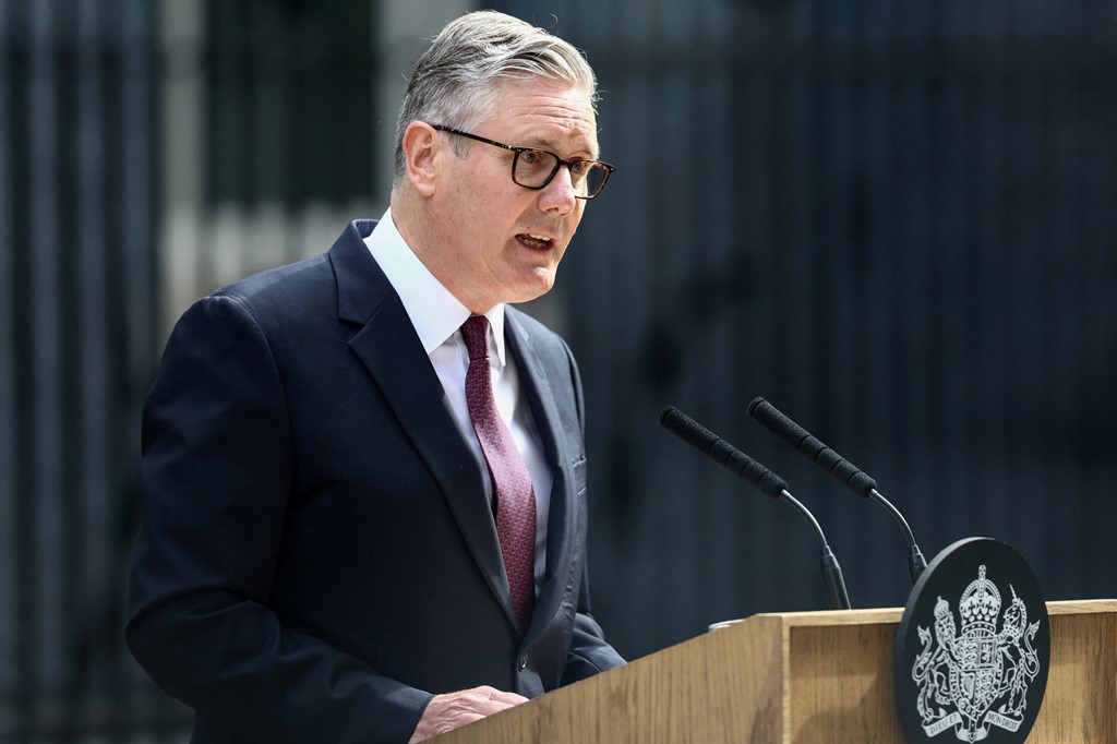 Starmer RESIGNS as Prime Minister as the UK heads for its SEVENTH PM in 10 years